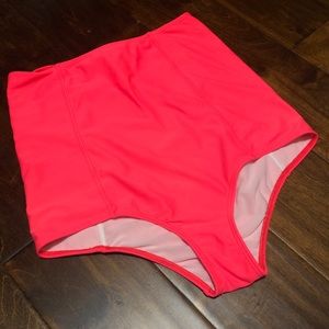 Kortni Jeane Extended Waist- Size Small